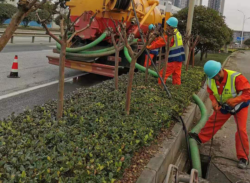 老河口市政管道清淤