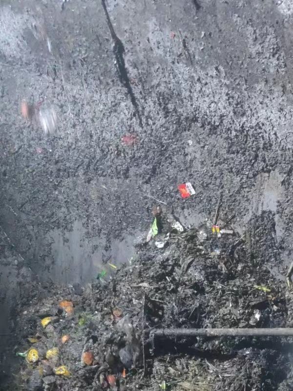 老河口污水池清理