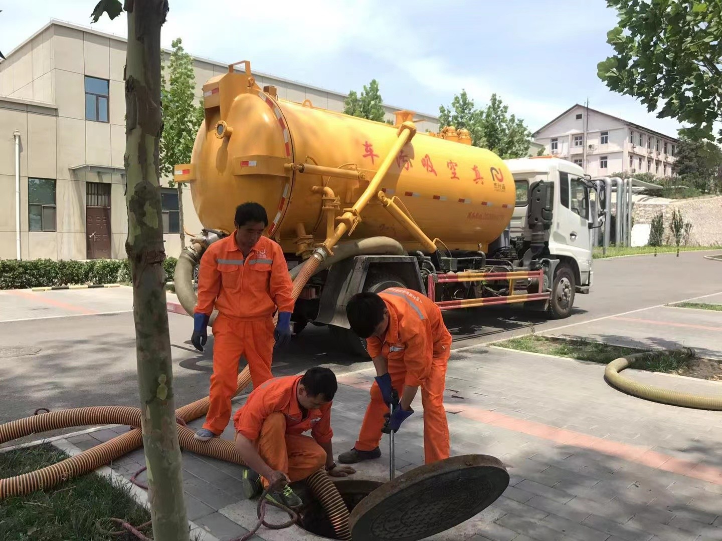 老河口化粪池清理与5-8吨吸粪车施工效率分析
